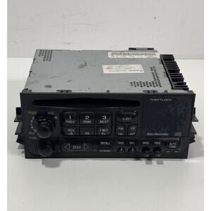 95-02 Chevy Silverado GMC Sierra truck factory CD player radio 15071234